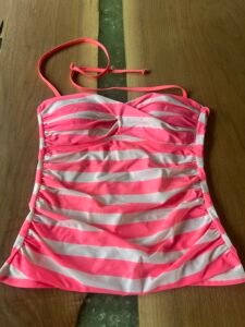 🤩Haut de maillot M
Bikini village