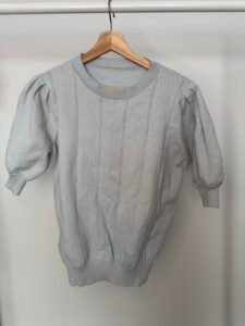 Chandail bleu pâle semble M