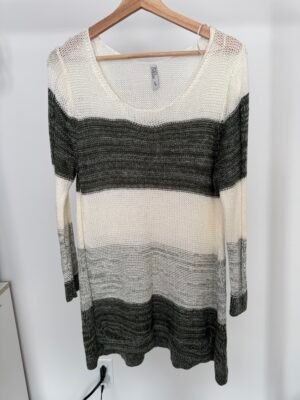 Chandail long en laine pentagone L