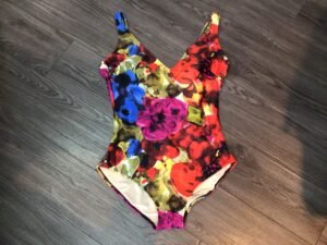 Maillot gr 14 ans très beau 🤩