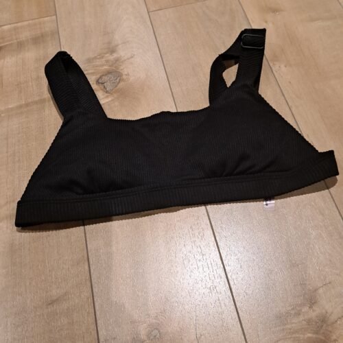 Haut de maillot - noir - Ardene - XS - a quelque tâches a l'intérieur qui partiront au lavage