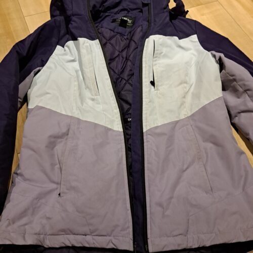 Beau manteau d'hiver Skechers violet - M - a quelques tâches qui partiront au lavage