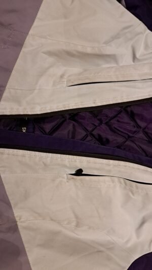 Beau manteau d'hiver Skechers violet - M - a quelques tâches qui partiront au lavage