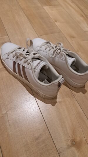 Souliers Adidas blanc usagés - 7