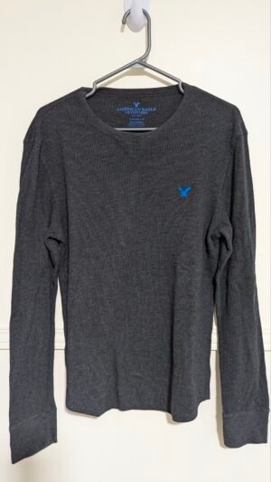 chandail gris foncé American Eagle