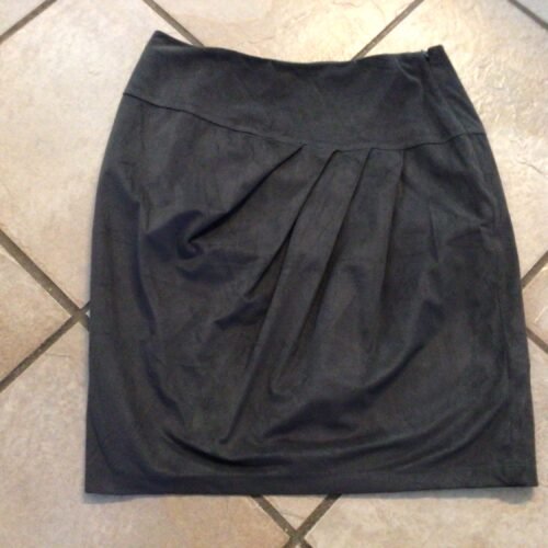 Woww jupe en suédine Joe fresh super confo! Gr 2