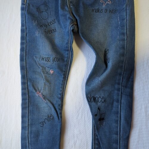 jeans avec dessins 3-4ans