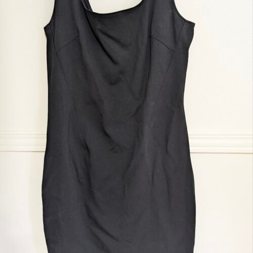 Robe noire classique Dynamite