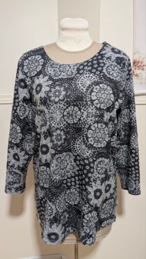 chandail à motifs de fleurs gris et noir, Claire France gr 2X