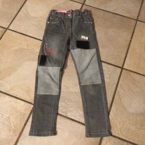 1eeeab5c-1e2f-43f6-8b40-a56f50888c98-11561-00002066bff3fc79_file Souris mini 6 ans gris