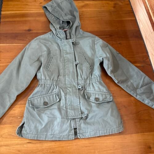 4c99cad7-c205-4b2e-8e42-bbb243257a77-56359-000018a84d318e70_file Manteau urban republic 7/8 ans