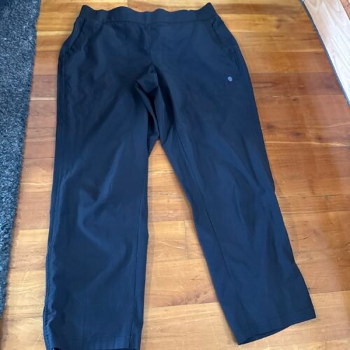 626d3746-d4e5-48ce-b8c8-118c6fadde71-56736-000018b2a3528cc2_file Pantalons Apana taille Médium