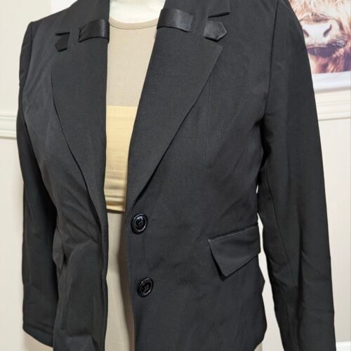 2025/11/1000007989-scaled.jpg Beau veston Pittarelli