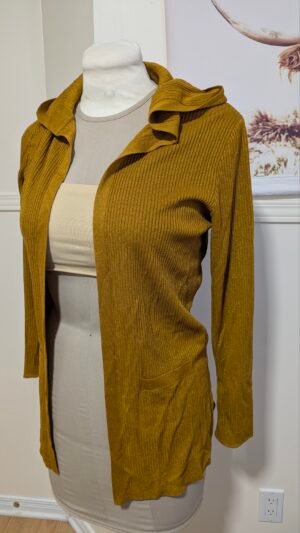 Belle veste couleur or brillant