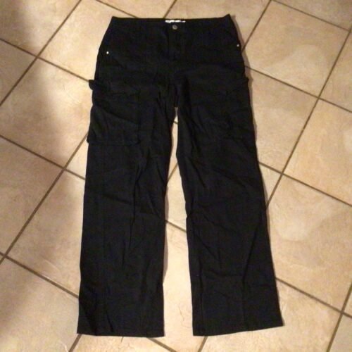 7b8695fa-f95c-468b-a933-ee03a4623439-7228-0000024cfcd5f067_file Pantalon Refugee large / noir