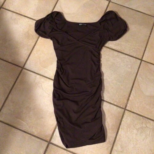 82dbd500-0ff3-4fa9-8cf3-007d90767a21-7228-000002505a4adb6c_file SHEIN small impeccable