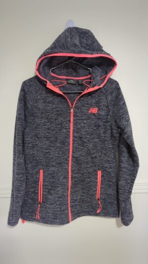 veste grise et fluo, newbalance