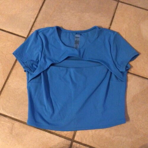 a035235a-2bcb-46c8-836c-4ceaae588299-6717-000001f971719957_file GARAGE médium / avec ouverture au dessus des seins