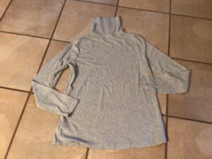 Col roulé mince/ semble médium