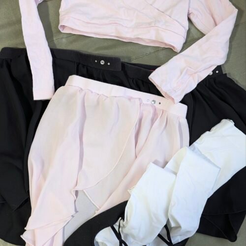 Ensemble de ballet (voir description)