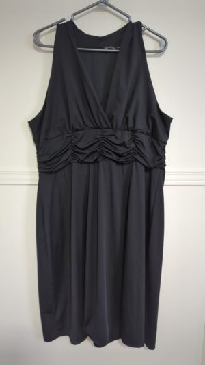 Robe noire George XXL