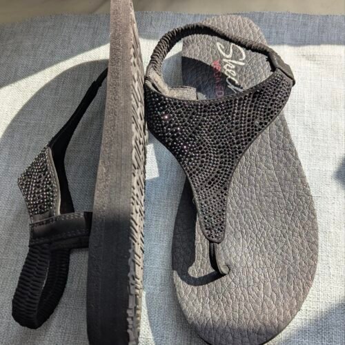 sandales skechers yoga foam, neuves! gr 9