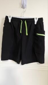 short Russel XL (14-16), noir et vert fluo