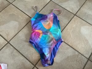 Nike semble 14 ans / quelques mouces en avant mais Sinon, très beau