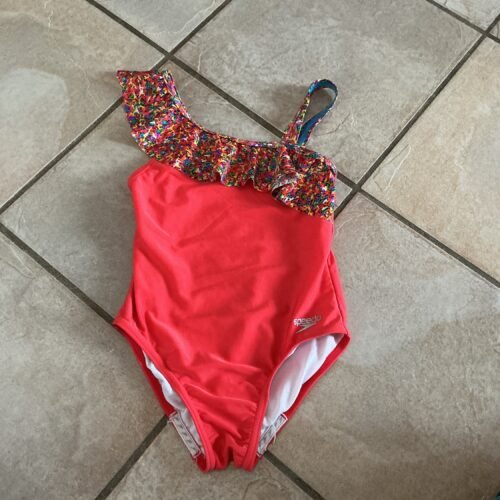 Speedo 7 ans quelques mousses en avant mais Sinon très beau