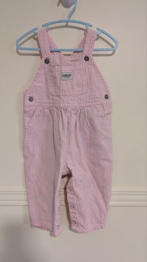 salopette rose Oshkosh 😍 12 mois