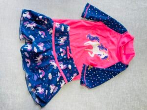 Bel ensemble maillot de bain 🦄 gr 4ans