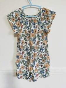 Combi-short fleuri  gr 5ans