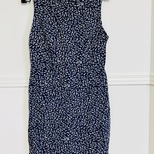 Belle robe bleue marine fleurie Old Navy
