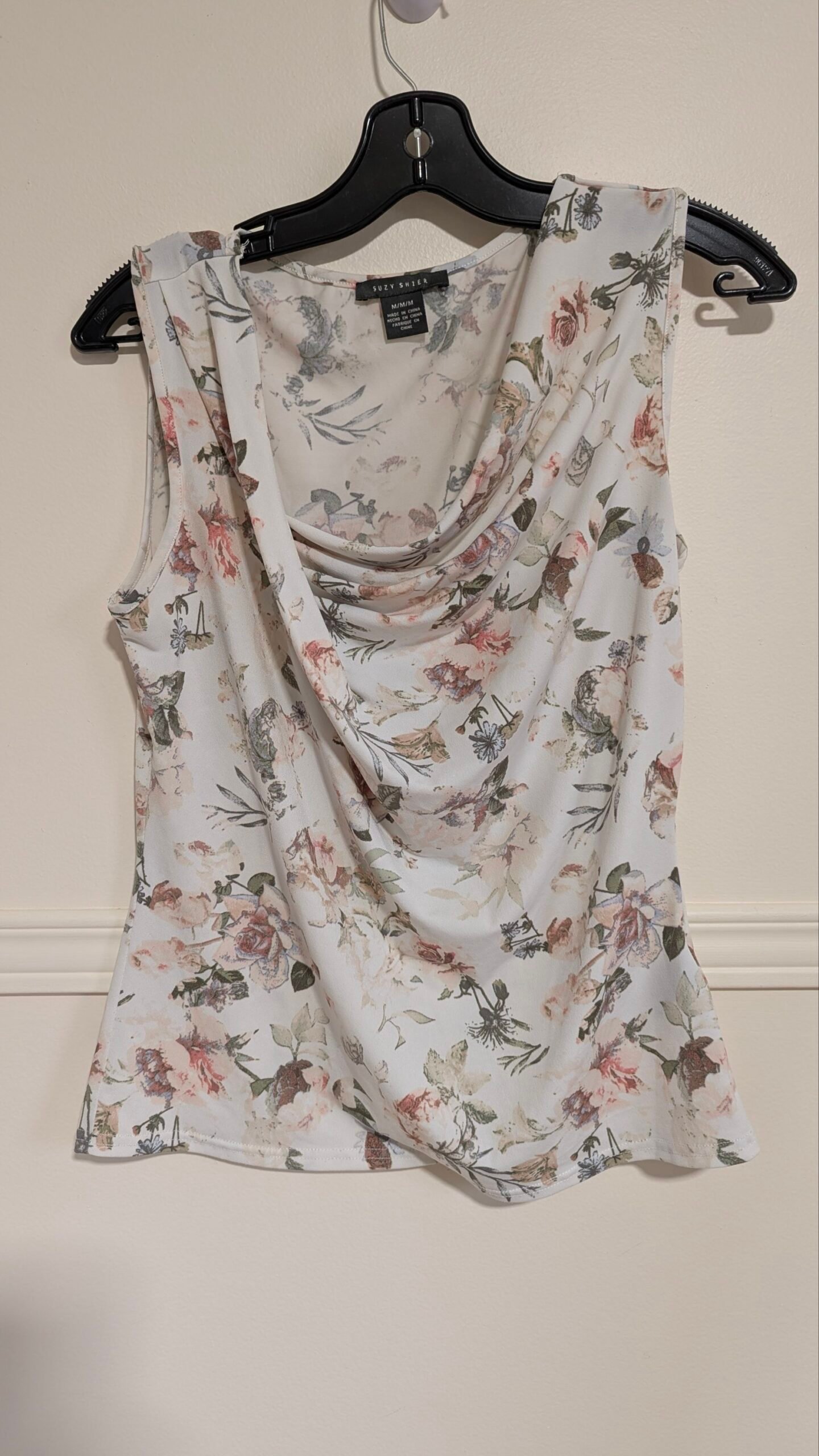 Belle camisole fleurie Suzy Shier