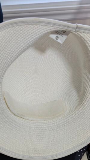 Chapeau d' été blanc n°vo, gr  o/s