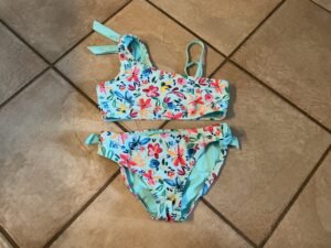 Bikini semble 8-10 ans